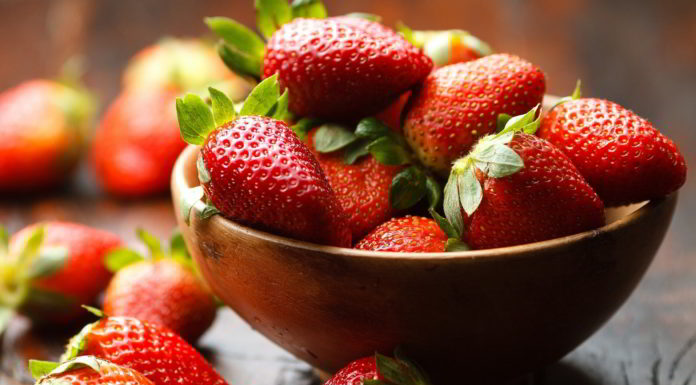 Health Benefits of Strawberries | Benefits of Eating Strawberries