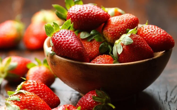 benefits of strawberries